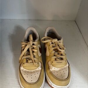 Nike Kids Tan and Cream Sneakers